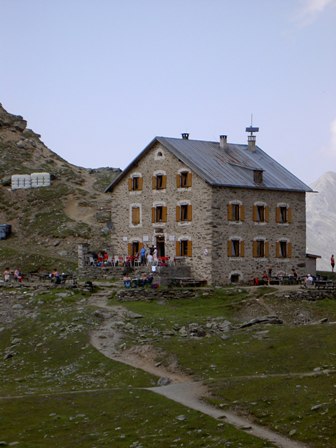 Hintergrathütte